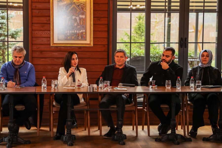 AK Parti İlçe Teşkilatı, Belediye Başkan Vekili Özlem Vural Gürzel