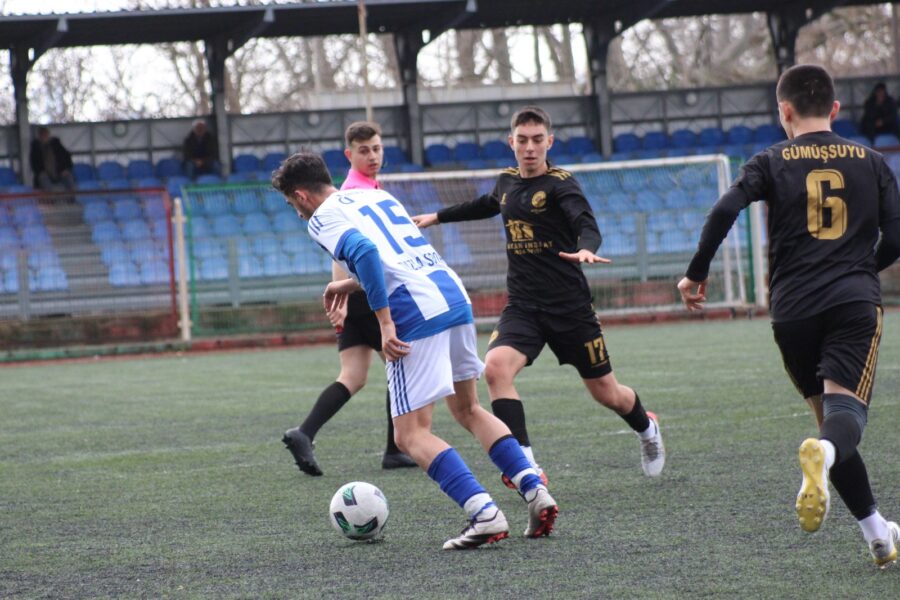 Gümüşsuyuspor Beykoz’da farklı galibiyetle sevindi 1 gumussuyuspor beykozda farkli galibiyetle sevindi 2 e1768166532732