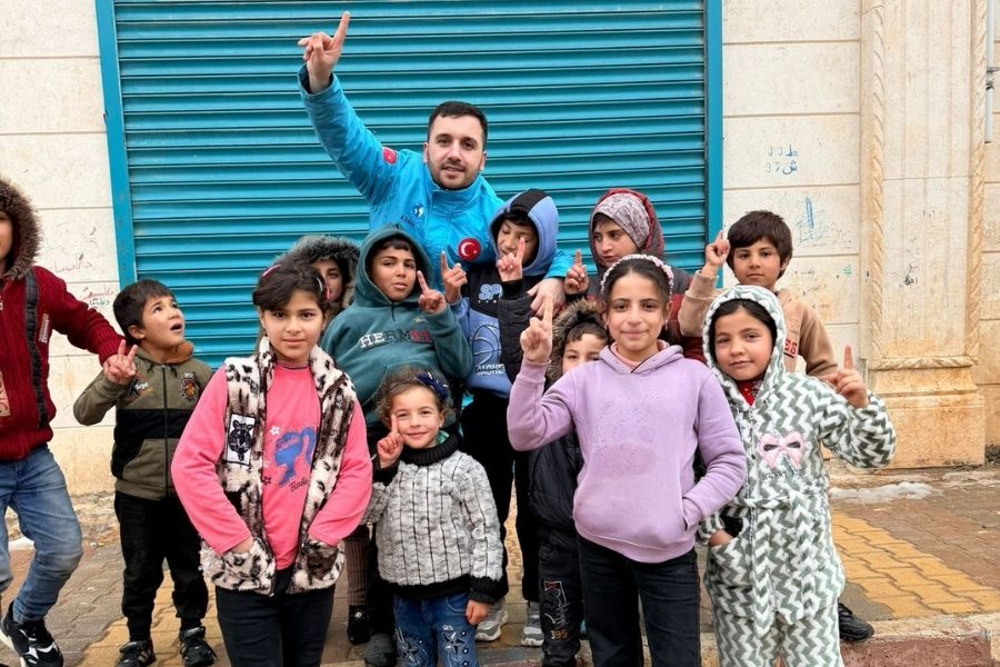 KIYAMDER ile birlikte Suriye’de daha önce de yardım faaliyetlerinde bulunan