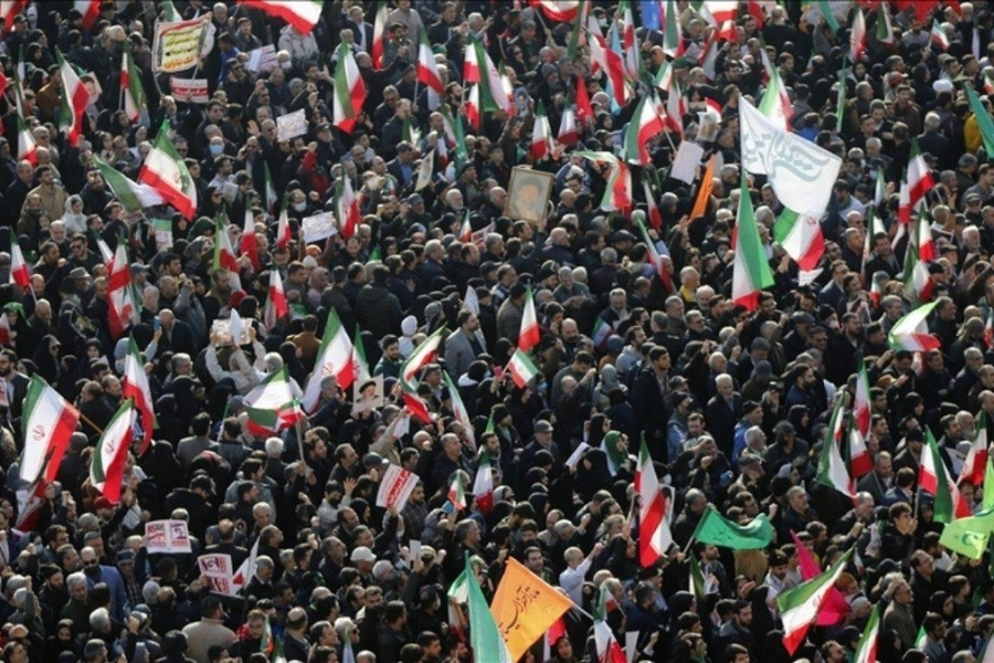 İran’da yaklaşık 5 bin kişinin öldüğü ekonomik kriz nedeniyle başlayan