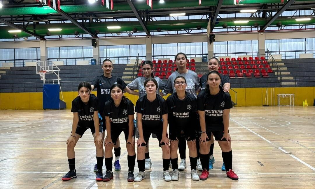 Uzun yıllardır Beykoz İlçesini Okullararası Genç Kızlar Futsal Şampiyonasında temsil