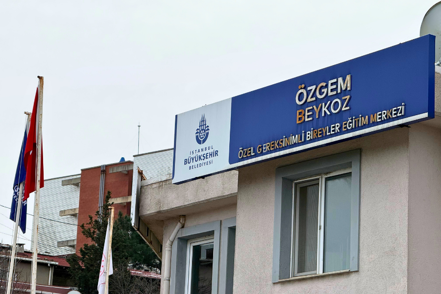 Beykoz’da İBB’nin Özel Gereksinimli Bireyler Eğitim Merkezi olarak kullandığı binanın