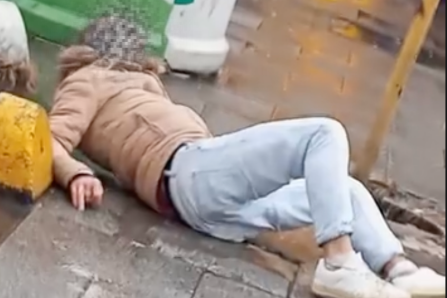 Beykoz Paşabahçe’de madde etkisinde olduğu değerlendirilen bir kişi yere yığıldı,