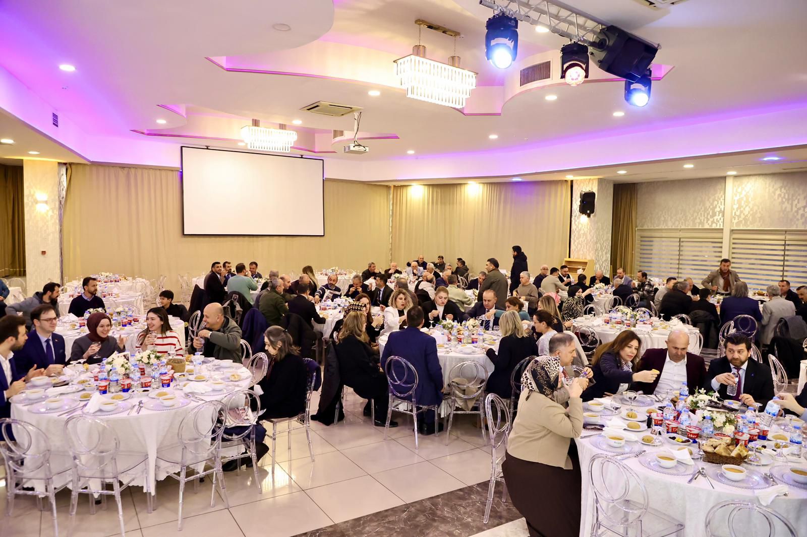Beykoz’un idarecileri protokol iftarında buluştu 2 Beykoz’un idarecileri protokolü iftarında buluştu