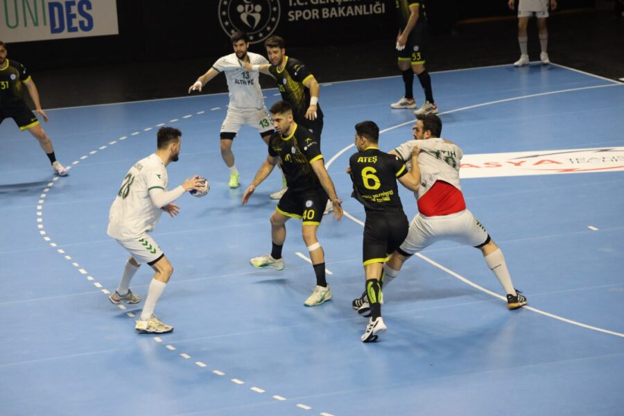 THF Erkekler Hentbol Süper Liginde 20. Hafta müsabakalarından birinin adresi de Giresun oldu.