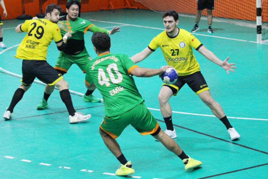 THF Erkekler Hentbol Süper Ligi'ne dahil müsabakalardan birinin adresi de Köyceğiz idi. Alt sıraları yakından ilgilendiren karşılaşmada Muğla temsilcisi Beykoz Belediyesini konuk etti.