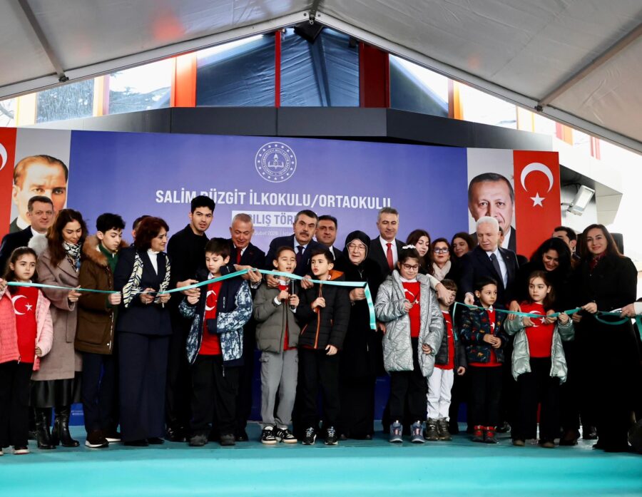 Beykoz’un aydınlık yarınlarına bir kapı daha açıldı 2 beykozun aydinlik yarinlarina bir kapi daha acildi 4 e1770983652311