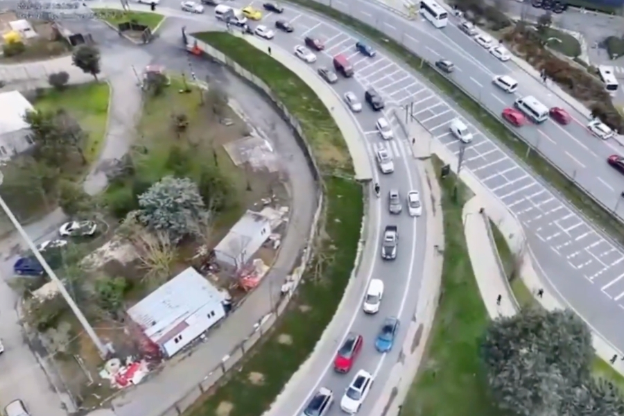 Beykoz İlçe Emniyet Müdürlüğü ekiplerince Kavacık’ta gerçekleştirilen denetimlerde 60 araca