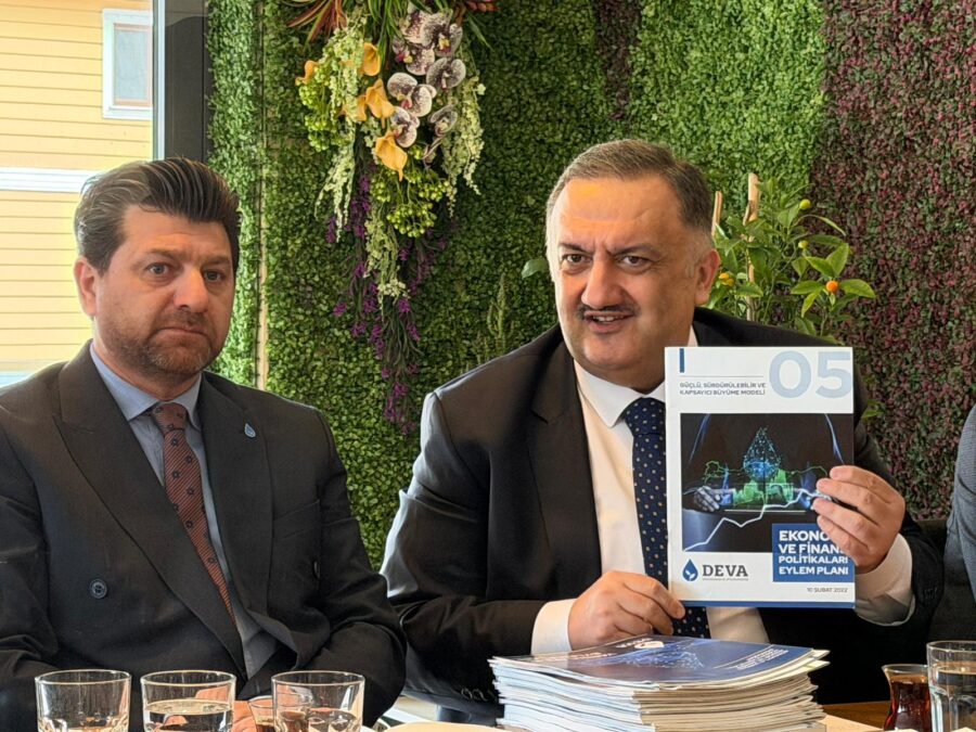 Deva Partisi Genel Başkan Yardımcısı ve İstanbul Milletvekili Hasan Karal,