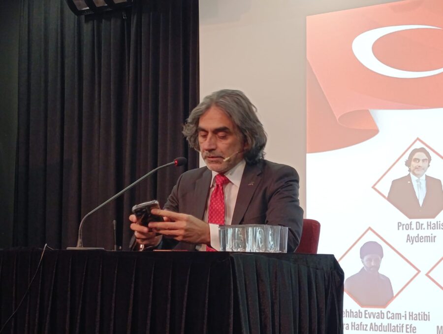 İnsan Hak ve Hürriyetleri (İHH) İnsani Yardım Vakfı Beykoz Temsilciliği tarafından, şehitleri anmak amacıyla düzenlenen “Şehadet Gecesi” Soğuksu Mahallesi Yücel Çelikbilek Gençlik Merkezi’nde yapıldı.