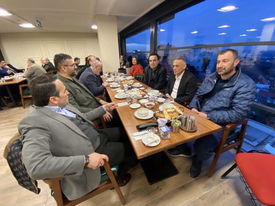 KAS-DER Beykoz iftarında yoğunluk yaşandı 5 kas der beykoz iftarinda yogunluk yasandi 3 scaled e1771969991205