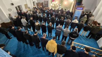 Uzun süredir imamı olmadığı için namazları vatandaşların kıldırdığı Kılıçlı Mahallesi