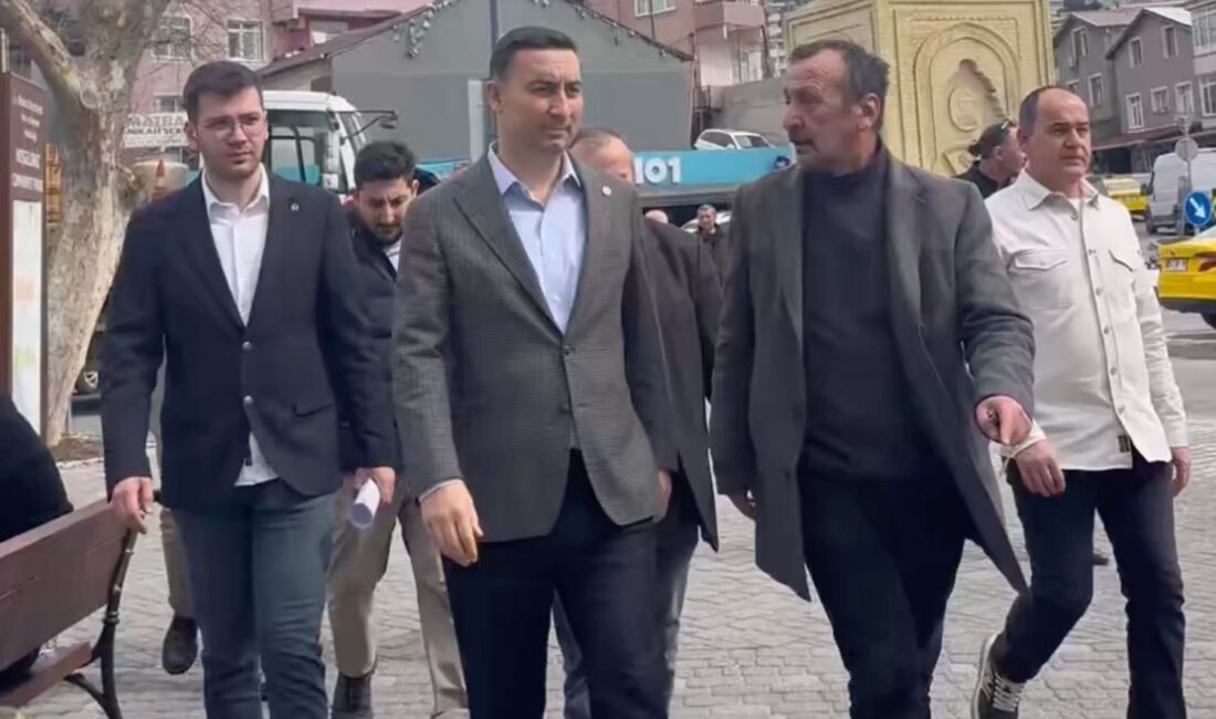 İYİ Parti İstanbul Milletvekili Burak Akburak, seçim bölgesi Beykoz’da gerçekleştirdiği