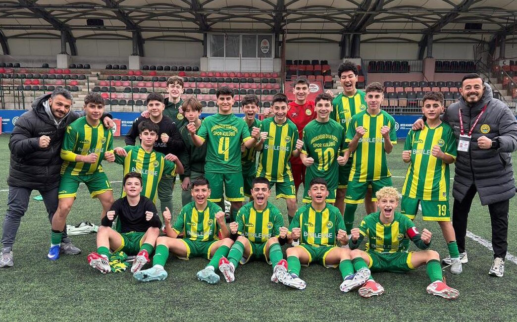 İstanbul Amatör Liglerinde Ramazan Bayramı öncesinde hafta içi maçları devam