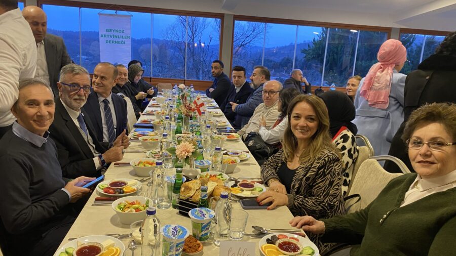 beykoz artvinliler derneginden dugun gibi iftar 4 scaled e1772826766326