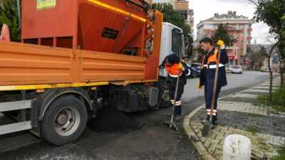 Beykoz Belediyesi, kış aylarının ardından ilçe genelindeki yollarda oluşan bozulmalara