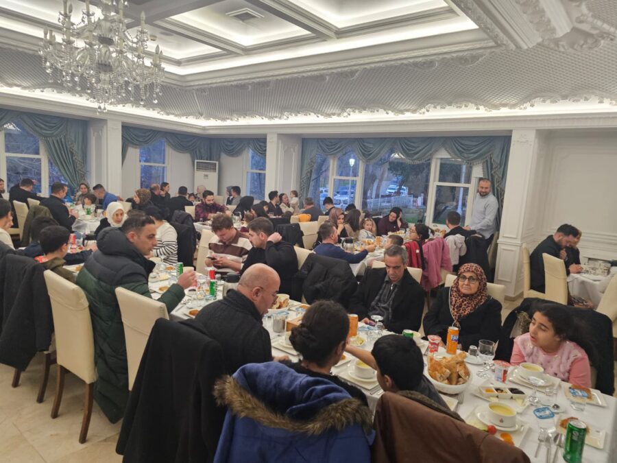 Her yıl Mübarek Ramazan Ayında yapılan ve artık geleneksel hale gelen Beykoz İlçe Emniyet Müdürlüğü İftar Programı İBB Beykoz Korusu Sosyal Tesislerinde gerçekleşti.