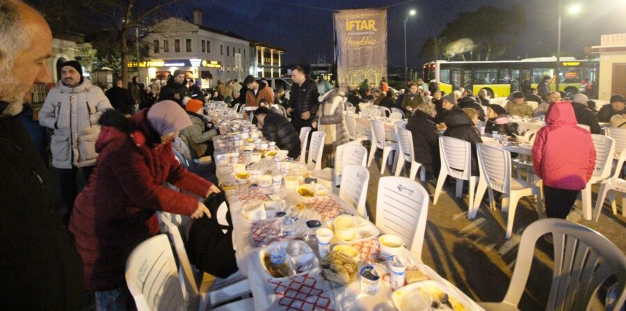 beykoz merkez mahallesinde halk sofrasi kuruldu 9 e1773610731210