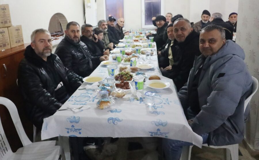 Beykoz Zerzevatçı Mahallesinde sponsorsuz iftar 1 beykoz zerzevatci mahallesinde sponsorsuz iftar 4 e1772399570642