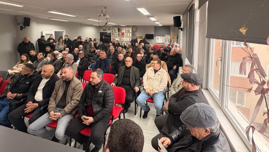 Ramazan ayının ardından Beykoz’da yoğun bir bayramlaşma programı yaşandı… Başta Beykoz Belediye Başkan Vekil Özlem Vural Gürzel olmak üzere, siyasi partiler ve STK’lar düzenledikleri bayramlaşma programlarında vatandaşlarla bir araya geldi.