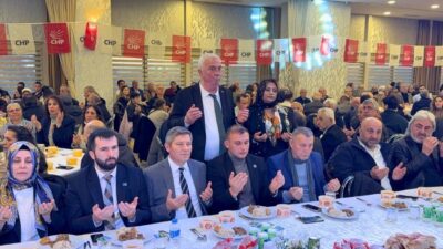 CHP Beykoz İlçe Başkanlığı’nın düzenlediği iftar programına AK Parti, MHP