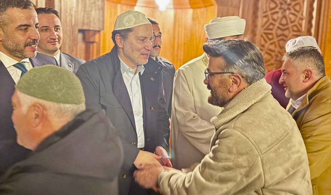 Yeniden Refah Partisi Fatih Erbakan, Ramazan Bayramını Beykoz’da karşıladı. Erbakan,