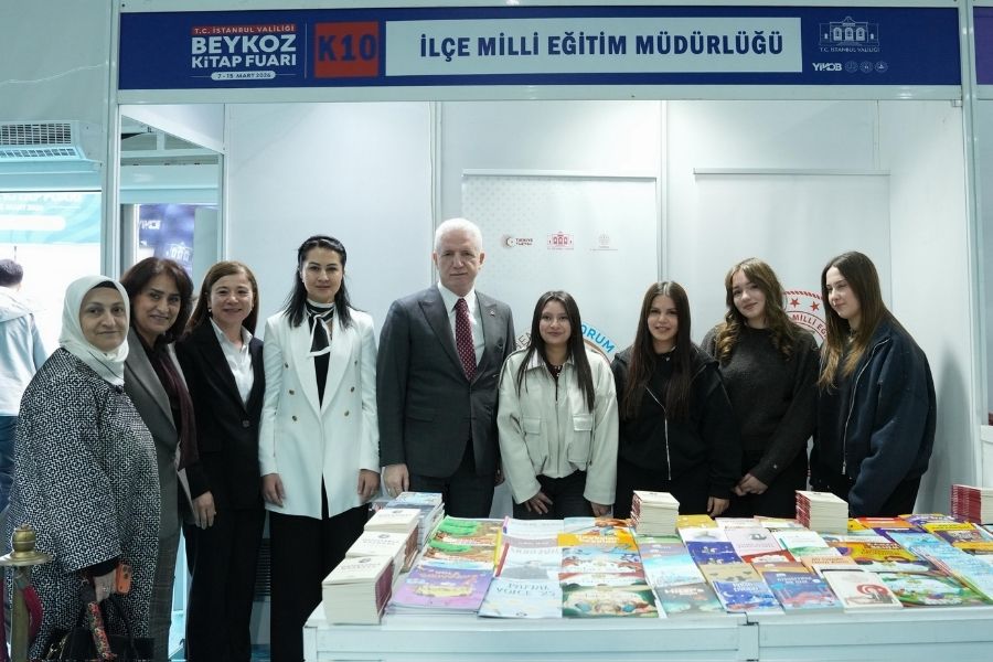 İstanbul Valiliği’nin katkılarıyla düzenlenen ‘ben okuyorum, İstanbul okuyor’ kitap fuarı