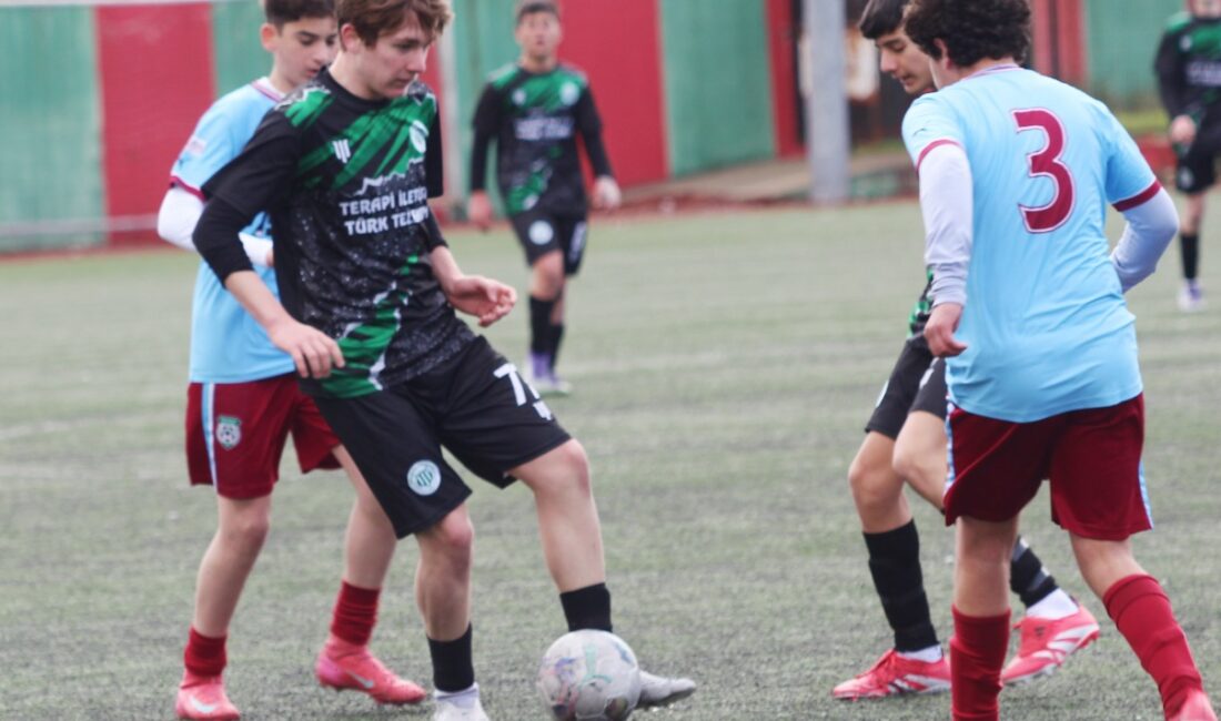 İstanbul Amatör Ligleri U15 Yaş Kategorisi 41. Grubunda Şampiyonluk yarışını