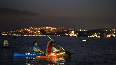 Beykoz Belediyesi, Boğaz’da ışıklı kano etkinliği düzenliyor. Etkinliğe katılmak için