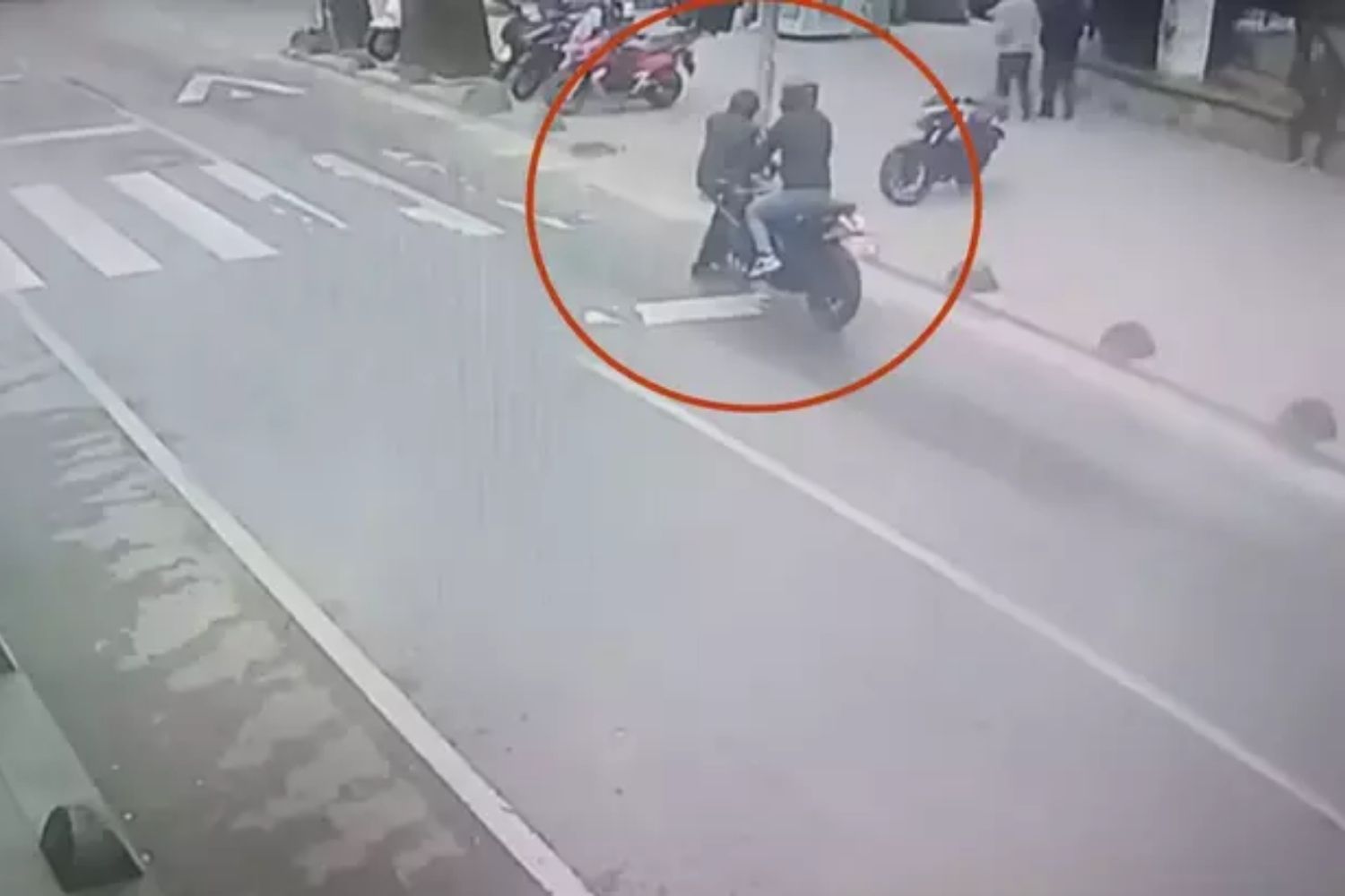 Beykoz Ortaçeşme’de yolun karşısına geçmeyen çalışan A.A. (74) ehliyeti yetersiz