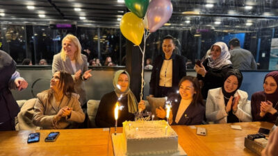 AK Parti Beykoz İlçe Kadın Kolları üyeleri iftar sofrasında buluştu.