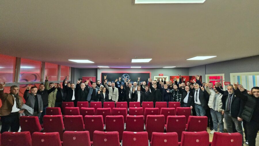 Ramazan ayının ardından Beykoz’da yoğun bir bayramlaşma programı yaşandı… Başta Beykoz Belediye Başkan Vekil Özlem Vural Gürzel olmak üzere, siyasi partiler ve STK’lar düzenledikleri bayramlaşma programlarında vatandaşlarla bir araya geldi.