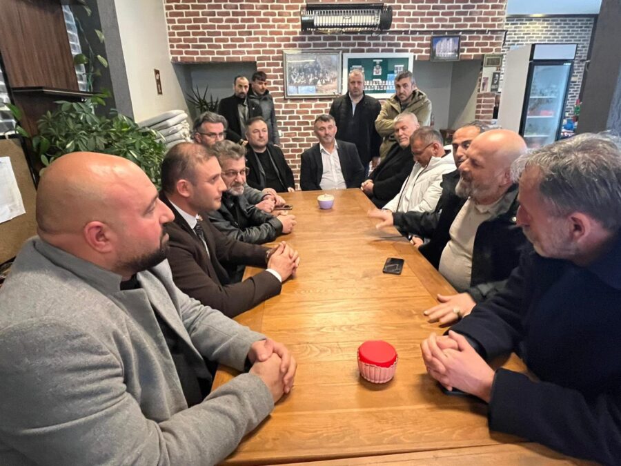 MHP Beykoz İlçe Başkanı Emre Çömlekçi, yapmış olduğu basın açıklaması ile Ramazan ayında Beykoz’da yapmış oldukları çalışmaları özetlerken, kamuoyuna da teşekkür etti.