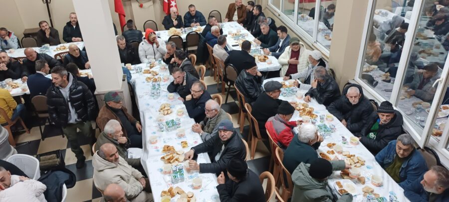 Beykoz İlçesi Amatör Spor Kulüplerinden Ortaçeşme Spor Kulübünün Geleneksel İftar
