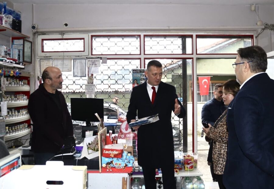İstanbul Valiliği, Beykoz Kaymakamlığı’nın koordinesinde hayırsever vatandaşlardan elde edilen imkânlarla ihtiyaç sahibi vatandaşların mahalle bakkallarına olan borçlarını ödedi. 