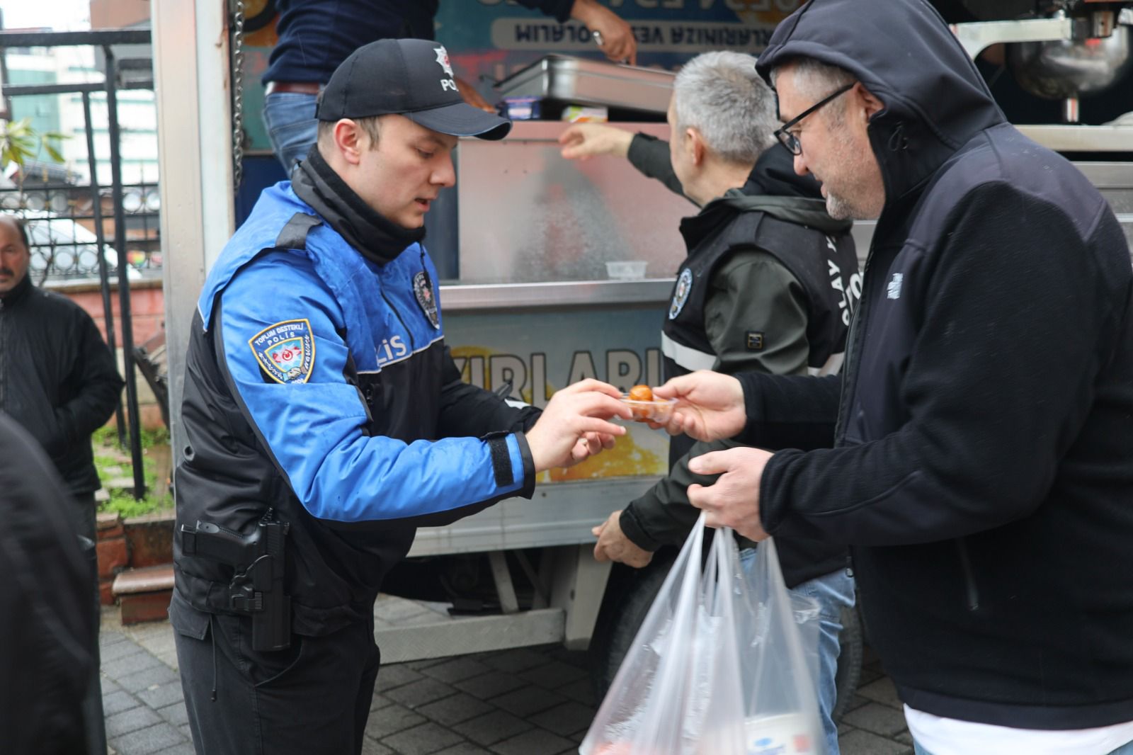 Beykoz'da şehit ve gazi polisler dualarla anıldı 2 10nisan2