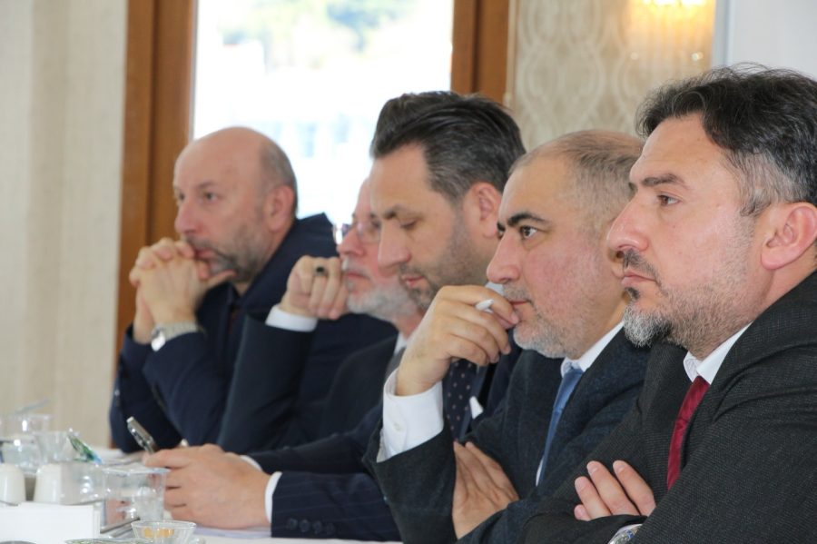 Beykoz geleceğin en önemli ilçelerinden biri olabilir 1 Saadet Partisi Beykoz İlçe Başkanlığı’nın Anadoluhisarı Sabancı Öğretmen Evinde düzenlediği çalıştaya katılan Genel Başkan Yardımcısı Mehmet Fatih Akdağoğlu önemli açıklamalarda bulundu.