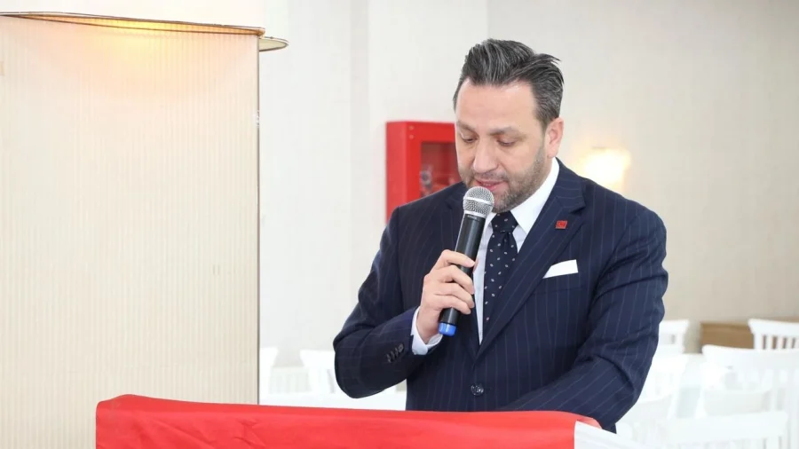 Beykoz geleceğin en önemli ilçelerinden biri olabilir 2 Saadet Partisi Beykoz İlçe Başkanlığı’nın Anadoluhisarı Sabancı Öğretmen Evinde düzenlediği çalıştaya katılan Genel Başkan Yardımcısı Mehmet Fatih Akdağoğlu önemli açıklamalarda bulundu.