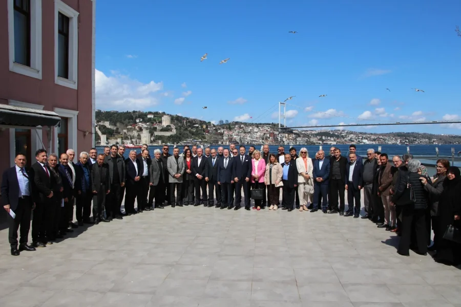 Beykoz geleceğin en önemli ilçelerinden biri olabilir 8 Saadet Partisi Beykoz İlçe Başkanlığı’nın Anadoluhisarı Sabancı Öğretmen Evinde düzenlediği çalıştaya katılan Genel Başkan Yardımcısı Mehmet Fatih Akdağoğlu önemli açıklamalarda bulundu.