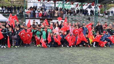Beykoz Belediye Başkanlığı tarafından Kavacıkspor 15 Temmuz Şehitler Stadında gerçekleştirilen