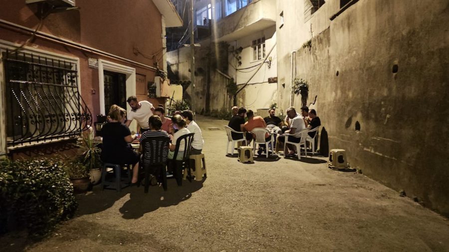 Beykoz Çubuklu Mahallesi Torun Sokak sakinleri kendilerine açılan davayı kaybedince kara kara düşünmeye başladı. 