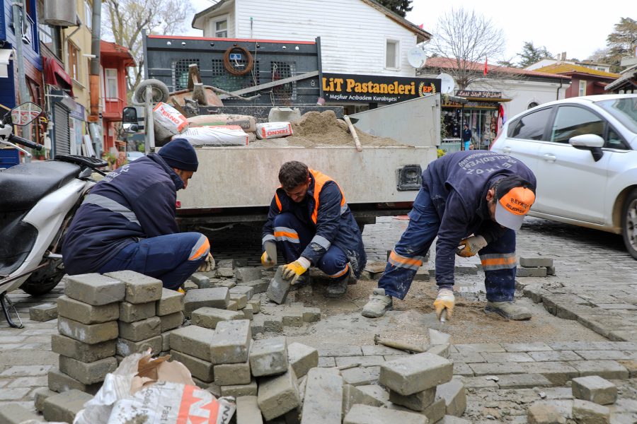 Beykoz Belediyesi’nin mahallelerde ihtiyaçlara anında çözüm sunan “Şok Hizmet” uygulaması
