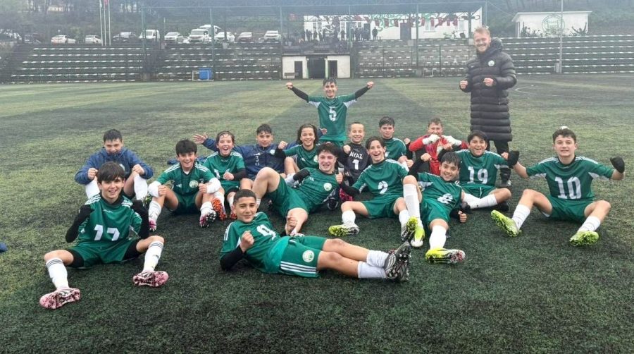 İstanbul Amatör Ligleri U13 Yaş Kategorisi 68. Grubunda yer alan Kavacıkspor nihayet galibiyetle tanıştı 3-2.
