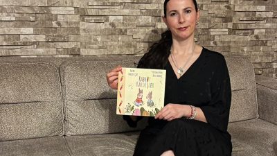 Beykoz’da değişik okullarda uzun süre öğretmen olarak görev yapan ve