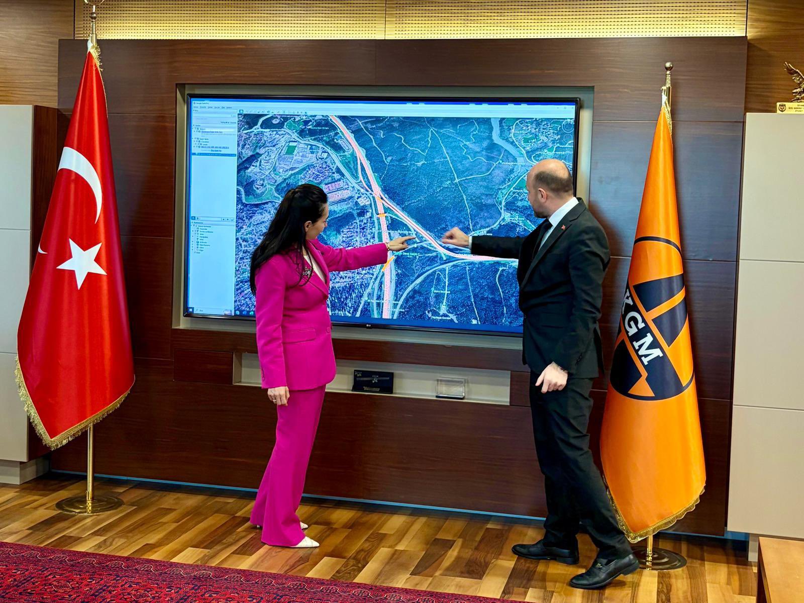 Beykoz Belediye Başkan Vekili Özlem Vural Gürzel, ilçenin kronikleşmiş ulaşım