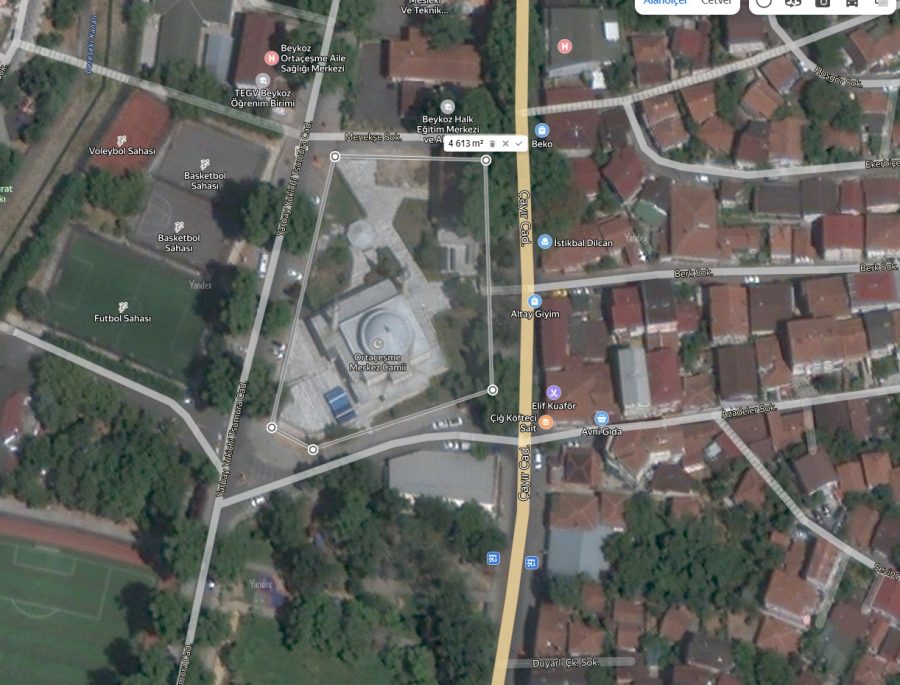 Beykoz Ortaçeşme Mahallesinde Cumhurbaşkanı Recep Tayyip Erdoğan’ın açılış yaptığı Millet Bahçesi’nin sürüncemede kalması bölgeye yeni bir sorun getirdi.