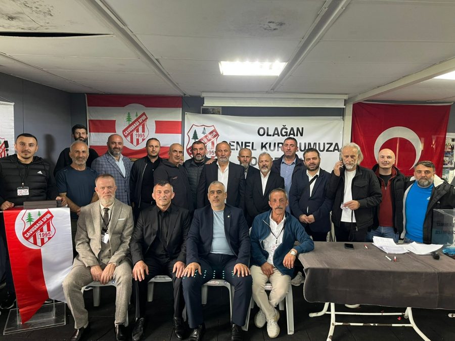 Çavuşbaşıspor’da kongreyi Yakut Öztürk kazandı 3 Kırmızı-Beyazlı ekipte yapılan ve Yakut Öztürk ve mevcut Başkan Yaşar Şahin'in Listelerinin yarışından Yakut Öztürk'ün Listesi delegelerden fazla oy alan taraf idi.