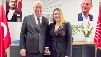 Beykoz Acarkent Mahallesi sakinlerinden Duygu Yılmaz, CHP İstanbul İl Başkan