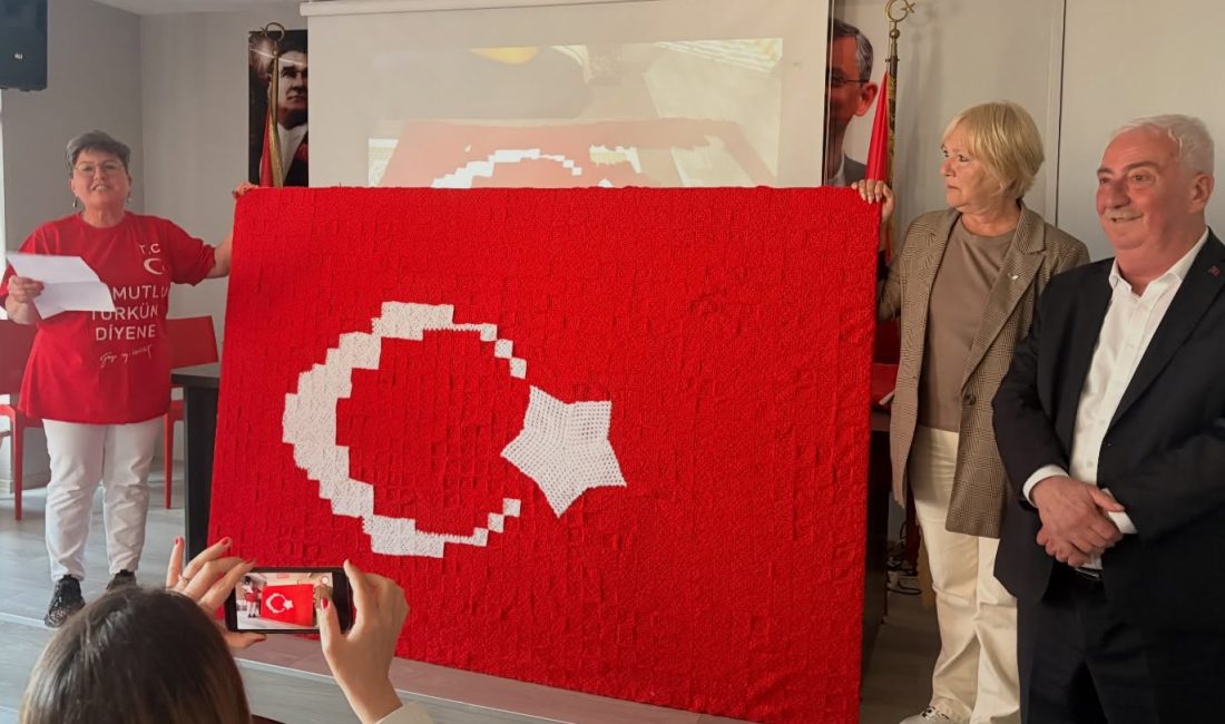 Cumhuriyet Halk Partisi (CHP) Beykoz İlçe Başkanlığı Örgütlenme Komisyonu üyeleri