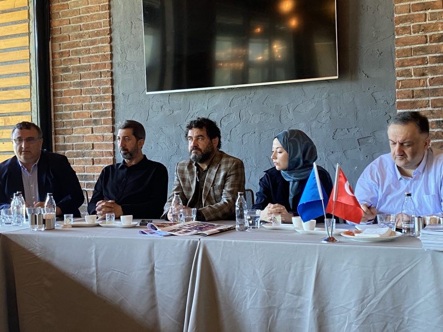 Deva Partisi üst yöneticileri Beykoz İlçe Başkanlığı’nın organize ettiği sabah kahvaltısında yöre dernekleri ve spor kulübü temsilcileri ile bir araya geldi. 